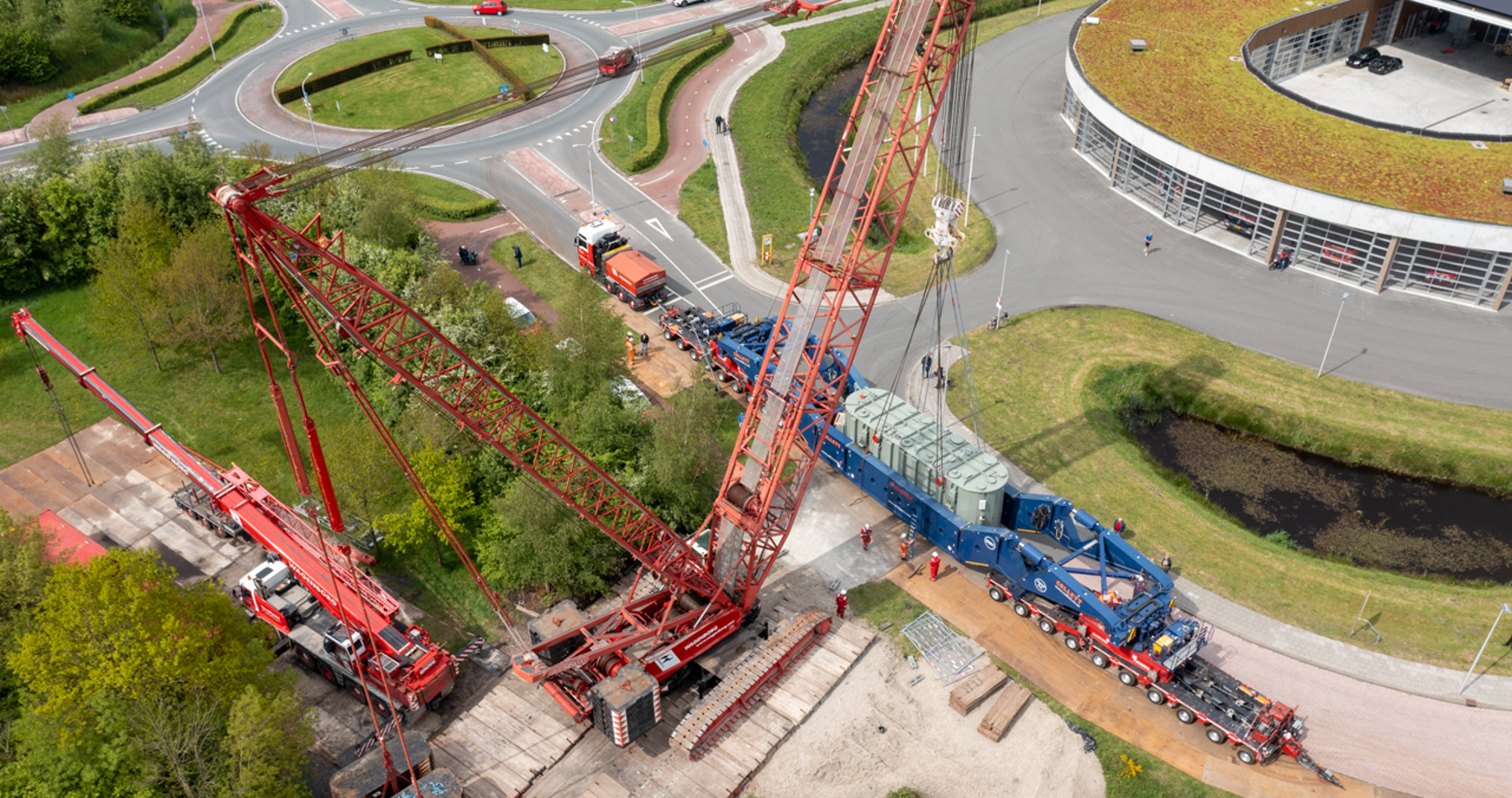 Uitzonderlijke zwaar transportoperatie in Zeijerveen