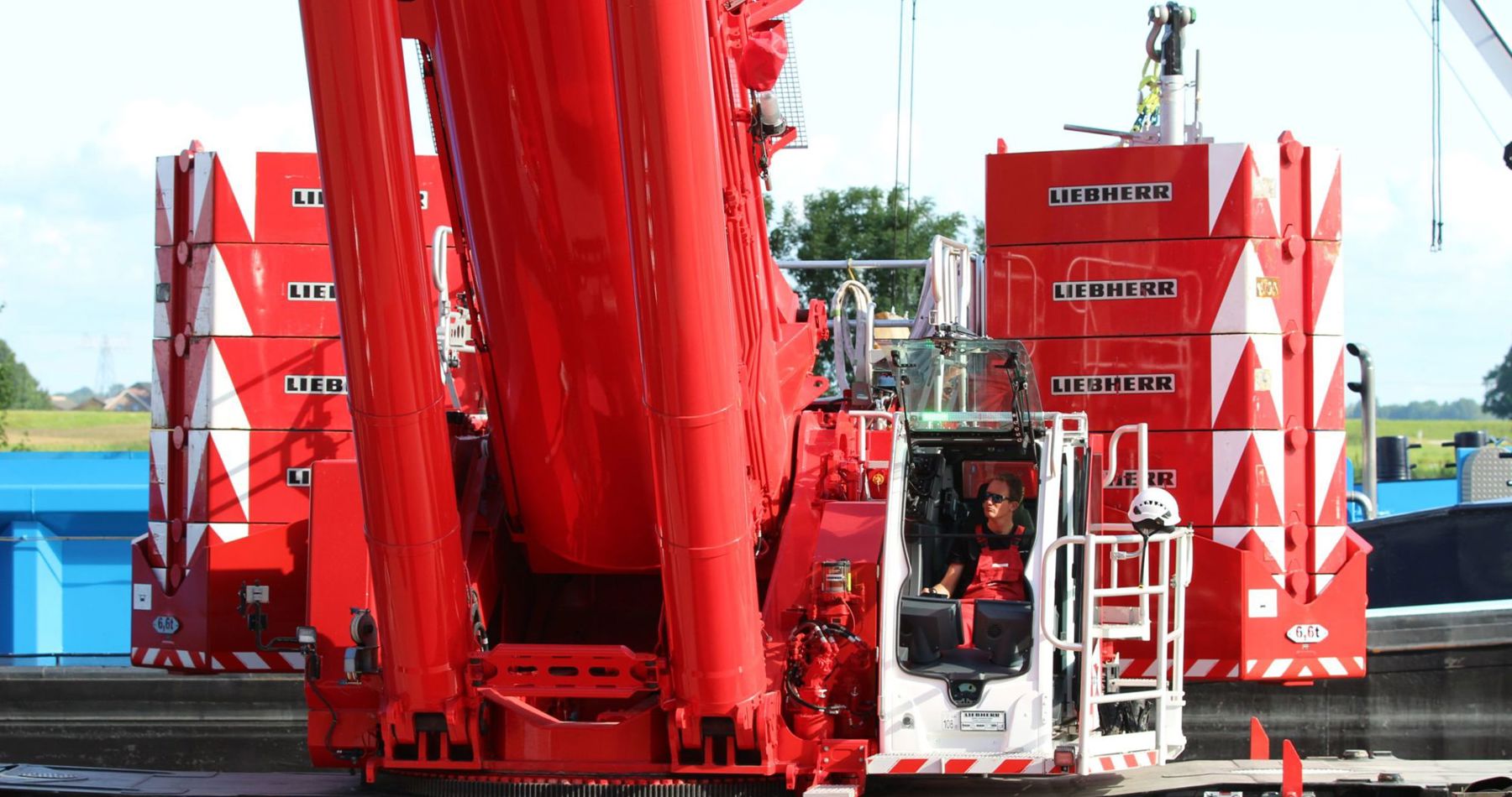 Uitbreiding Liebherr vloot bij Wagenborg Nedlift